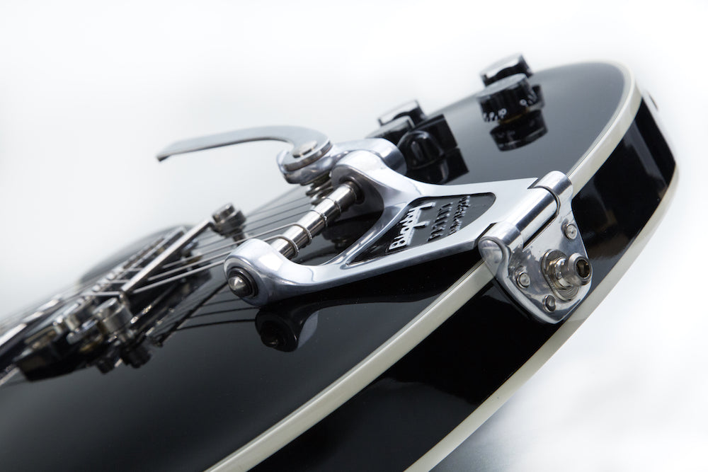 BIGSBY B3 installed on a GIBSON LUCILLE TOWNER HINGE PLATE ADAPTOR